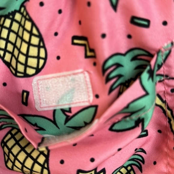 Maamgic Pink/Pineapple Swim Trunks w/Mesh Lining Size XXL - Picture 5 of 11
